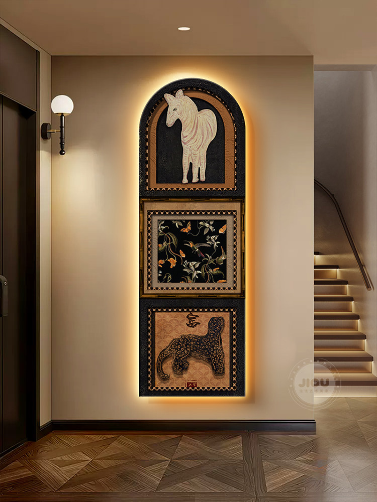 لوحة فنية زخرفية على شكل ميدال - مراجعة Resin Art On Wood وسعره