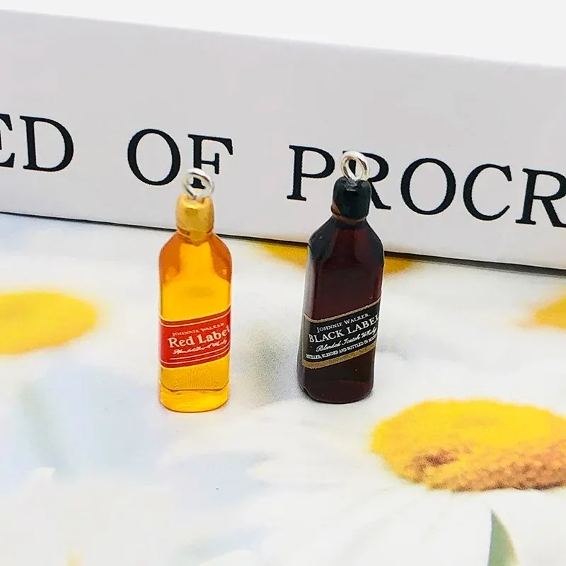 10 قطع من الحلي الصغيرة على شك - مراجعة Resin Art Bottle وسعره